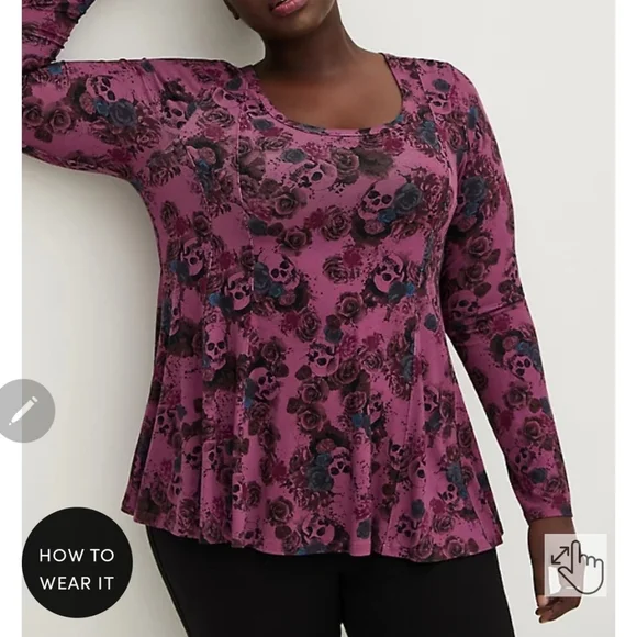 🆕️☠️SKULL / ROSES FIT AND FLARE TOP☠️ - Picture 3 of 6